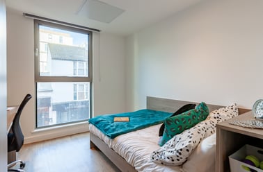 Bronze En Suite, Pavilion Point, 118-132 London Road, The Level, Brighton - Image 2